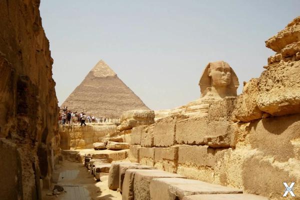 Египетские пирамиды на плато Гиза в п...