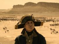 Действительно ли Наполеон стрелял по пирамидам? Историк объясняет правду, стоящую за легендами биографического фильма Ридли Скотта