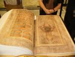 Захватывающая история Кодекса Гигас, также известного как Библия Дьявола