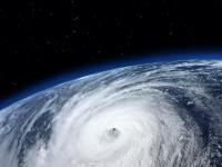 Земле предрекли рождение вечного урагана: "шторм бесконечно будет носиться по всей планете"