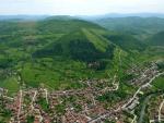 Под пирамидой в Боснии обнаружены многокилометровые подземелья и камни с древними рунами