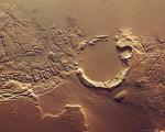 Сфотографирован марсианский кратер, в котором когда-то была вода