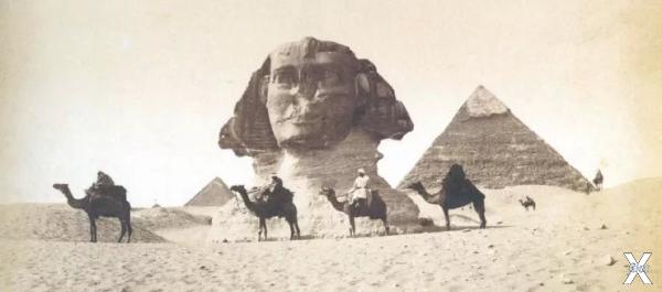 Занесенный песком Сфинкс. Фото XIX века
