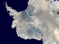 Озоновая дыра охлаждает Антарктиду