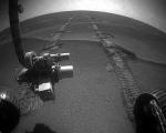 Марсоход "Оппортьюнити" сфотографировал скалу микроскопом