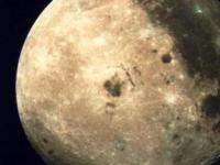 Вода на Луне может иметь кометное происхождение