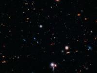 "Хаббл" обнаружил наиболее удаленное из известных протоскоплений
