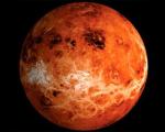 Астрономы обнаружили на Венере полярные сияния