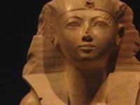 В Египте найдены древние золотые украшения