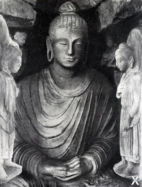 Статуя Будды в Таксиле. II в.