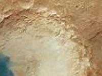 Европейское космическое агентство опубликовало фото водоемов на Марсе