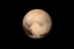 Ученые: рождение "сердца" опрокинуло и растрескало Плутон