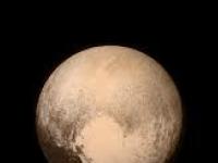 Ученые: рождение "сердца" опрокинуло и растрескало Плутон