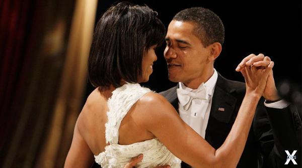 Бывший президент США Барак Обама танц...