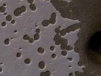 На Марсе обнаружена Большая яма Каркуна