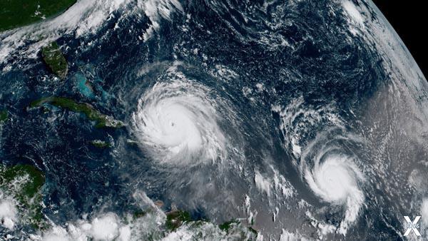 Спутниковый снимок урагана «Хосе»