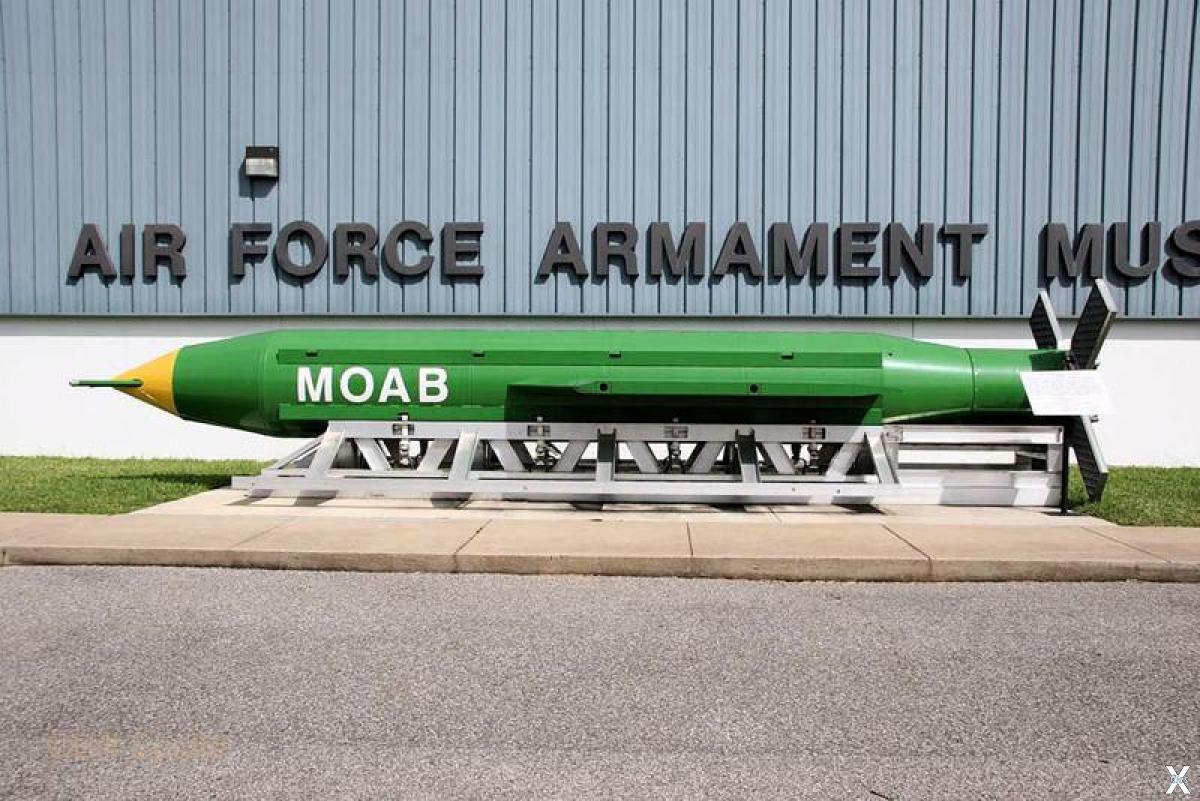 Мать всех бомб. GBU-43/B Moab. GBU-43/B massive Ordnance Air Blast. Моаб бомба.