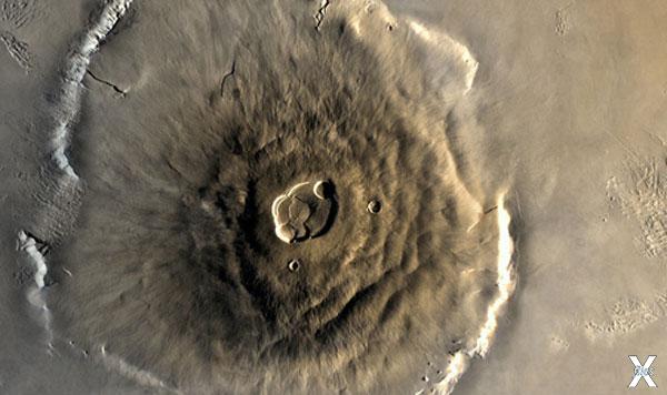 Вид на вулкан Олимп от космического к...