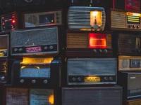 Существует радиостанция, которая работает с 1982 года и никто не знает почему