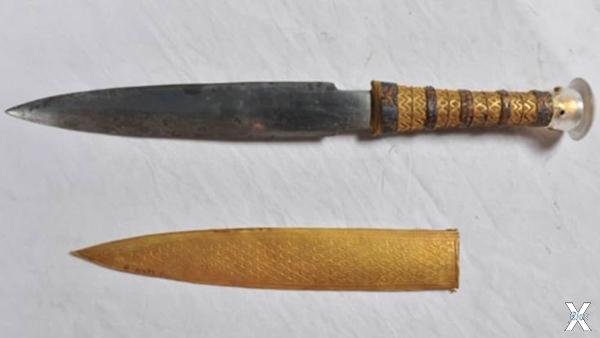 Нож из гробницы Тутанхамона