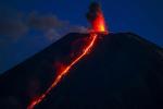 На Камчатке одновременно извергаются два мощных вулкана: чем это может грозить региону