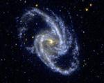 В центре галактик располагаются не черные дыры, а сверхновые