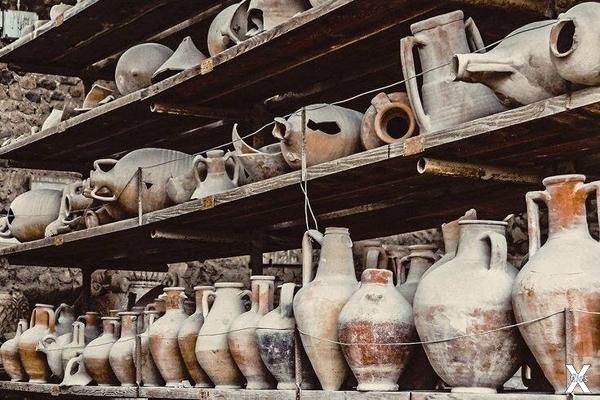 Посуда, найденная в Помпеях. I в. н.э.