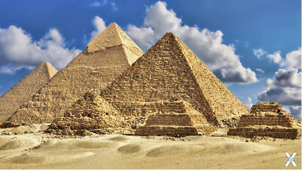Пирамиды плато Гизы
