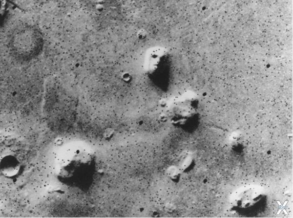 Лицо на Марсе: фотография, сделанная ...