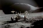 Фотографии с поверхности Луны. Как далеко находится гора от астронавта?