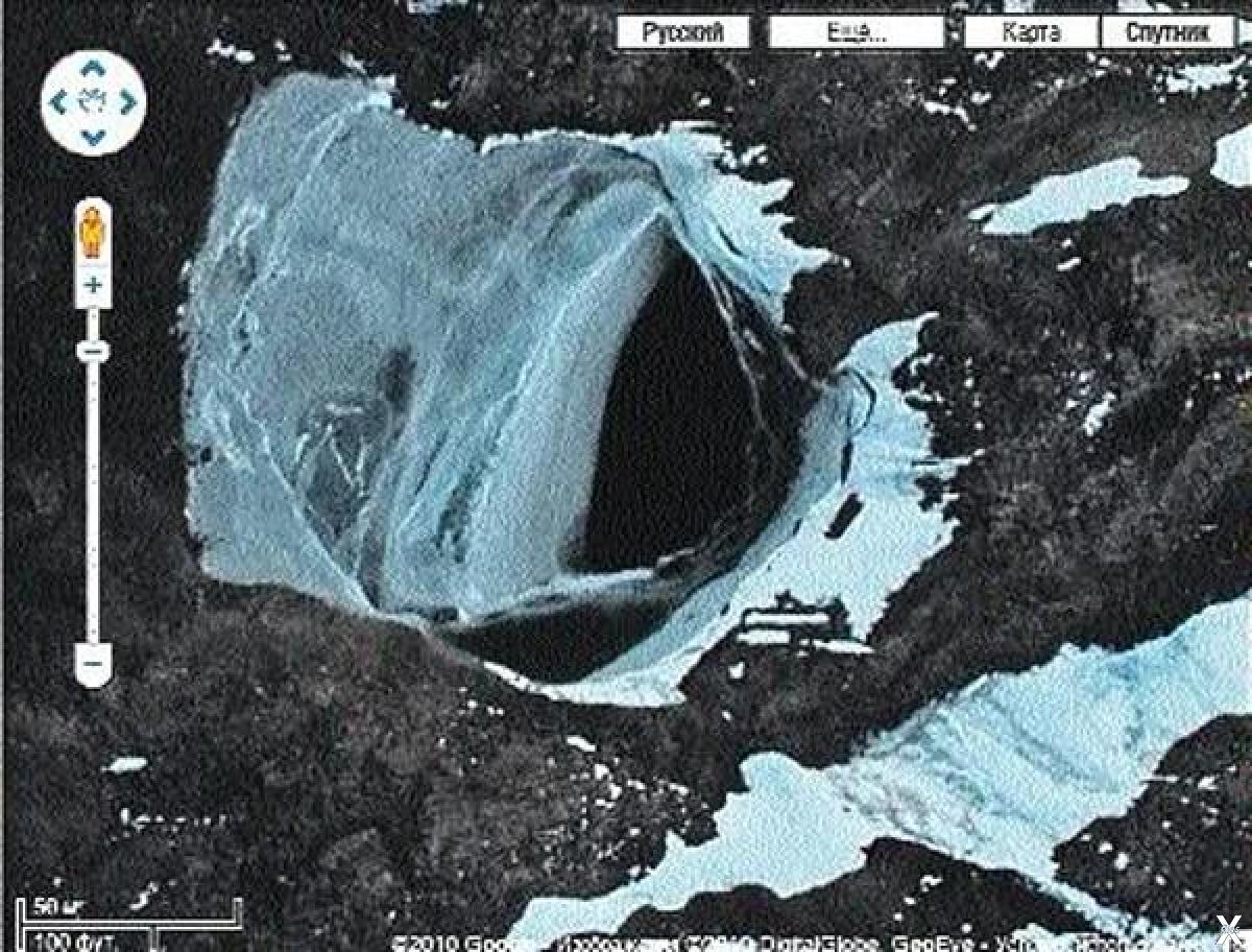 Нашла странную дыру в стене. Врата ада Антарктида. Аномалии Антарктиды. Таинственные объекты в Антарктиде. Загадочная пещера в Антарктиде.