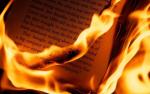 Древние книги, свитки и рукописи, сожженные церковью и правителями