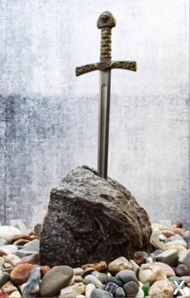 Экскалибур, мифический меч в камне