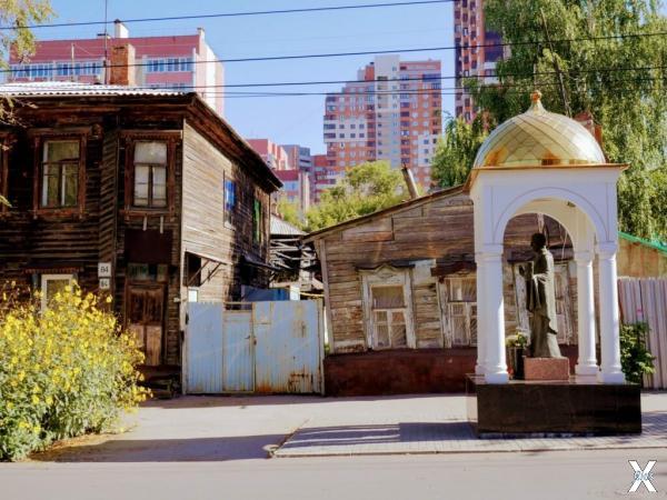 Общий вид на «дом» на улице Чкалова, 84