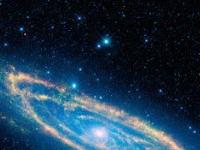 Как выглядит "сердце" Туманности Андромеды?