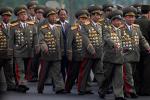 Откуда столько медалей у северокорейских военных?