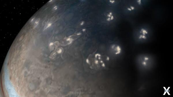 Молнии на полюсе Юпитера