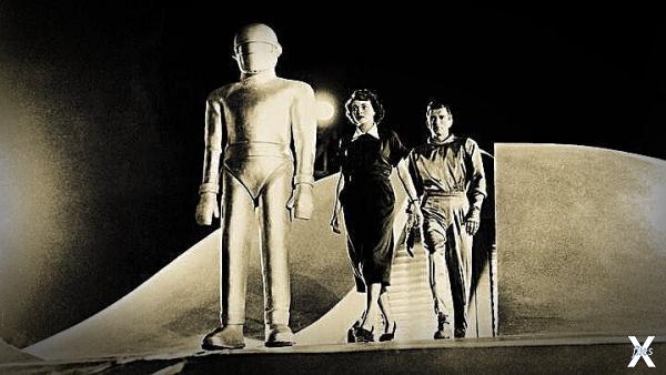 Инопланетный робот из фильма 1951 год...
